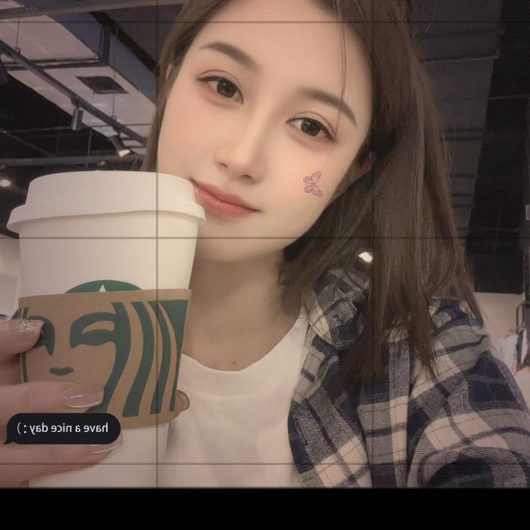 捧猫少女