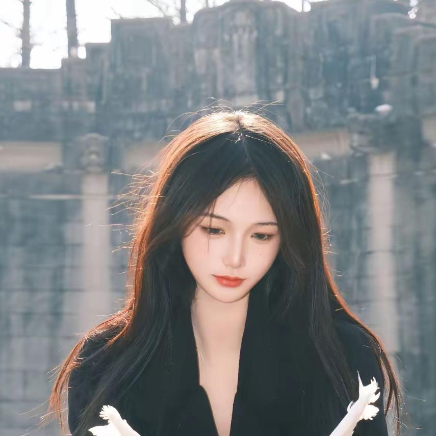 馒头云 °