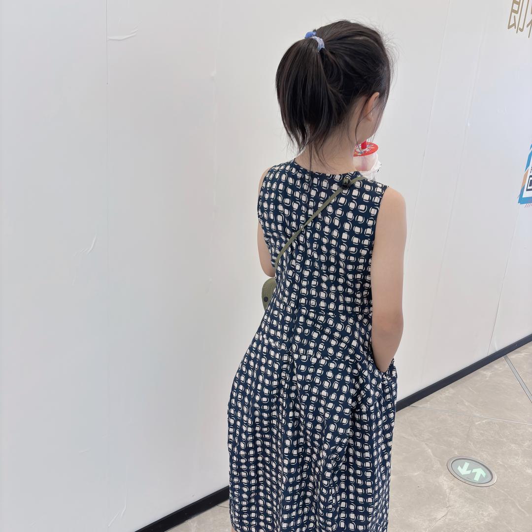小贾的童装店