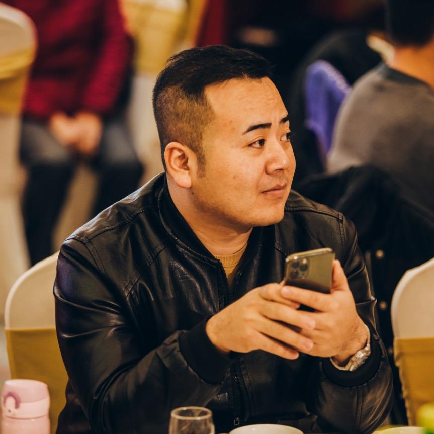 修龙(9月底新媒体有课)