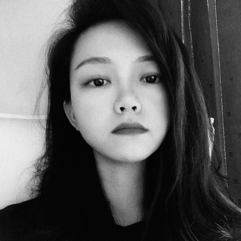 @黄一一