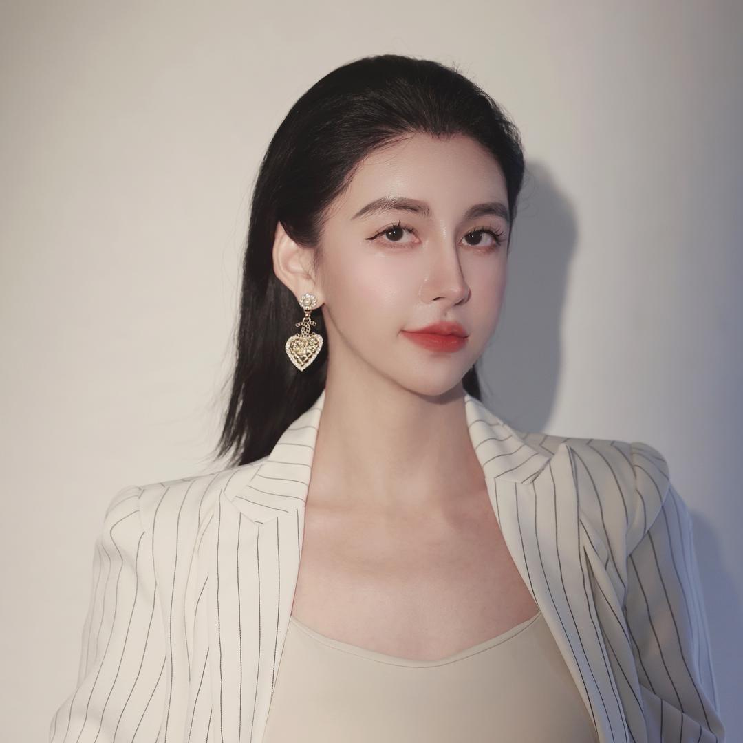 王