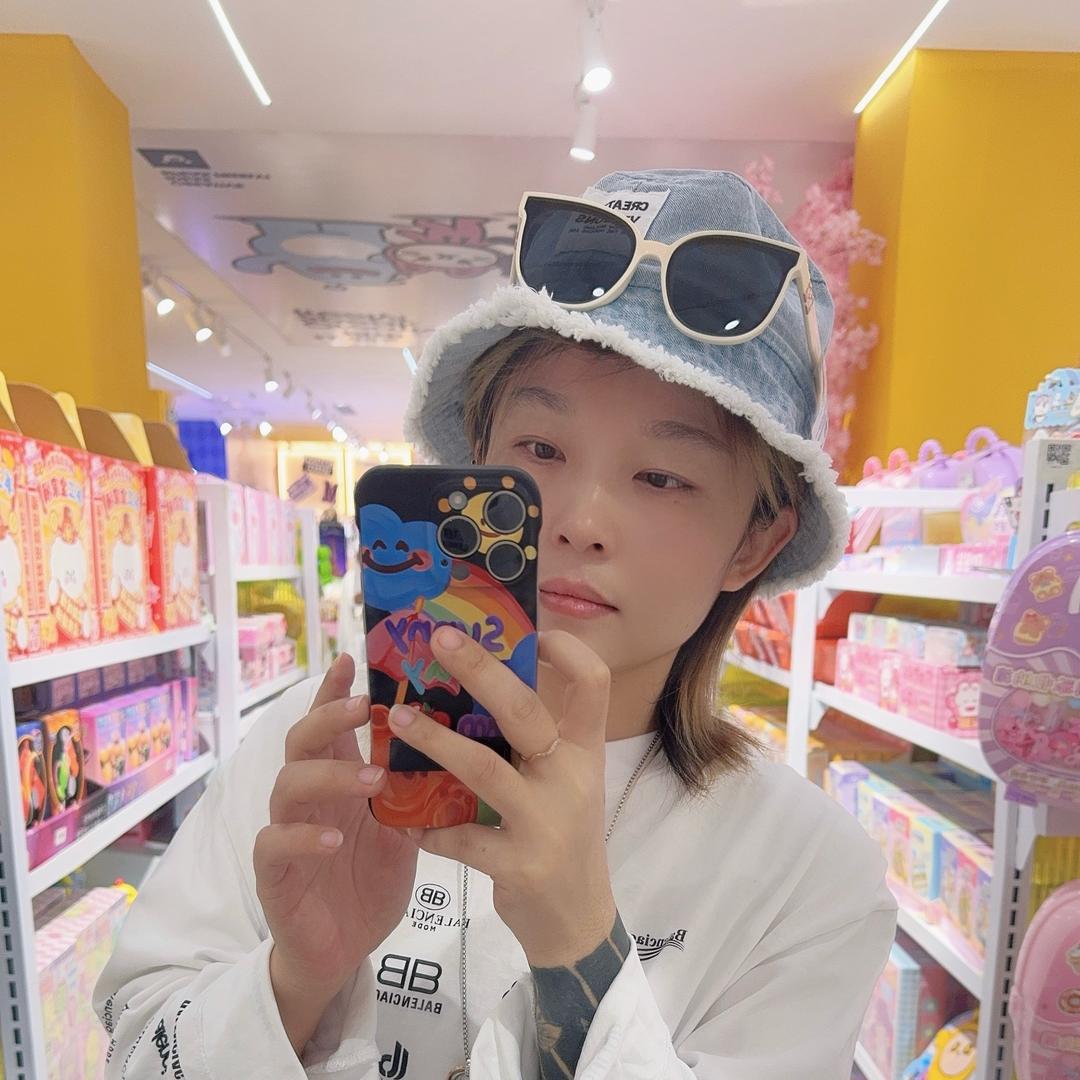 A毛毛