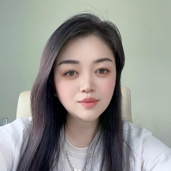 玲玲（21点30开播）