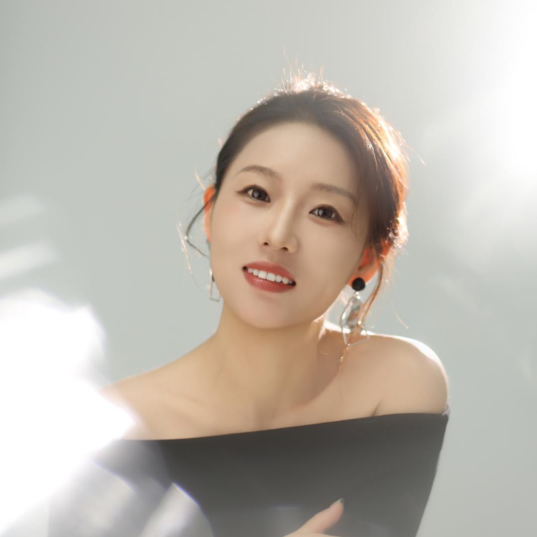 在北京做眉毛定制的冉荞（赛格生）