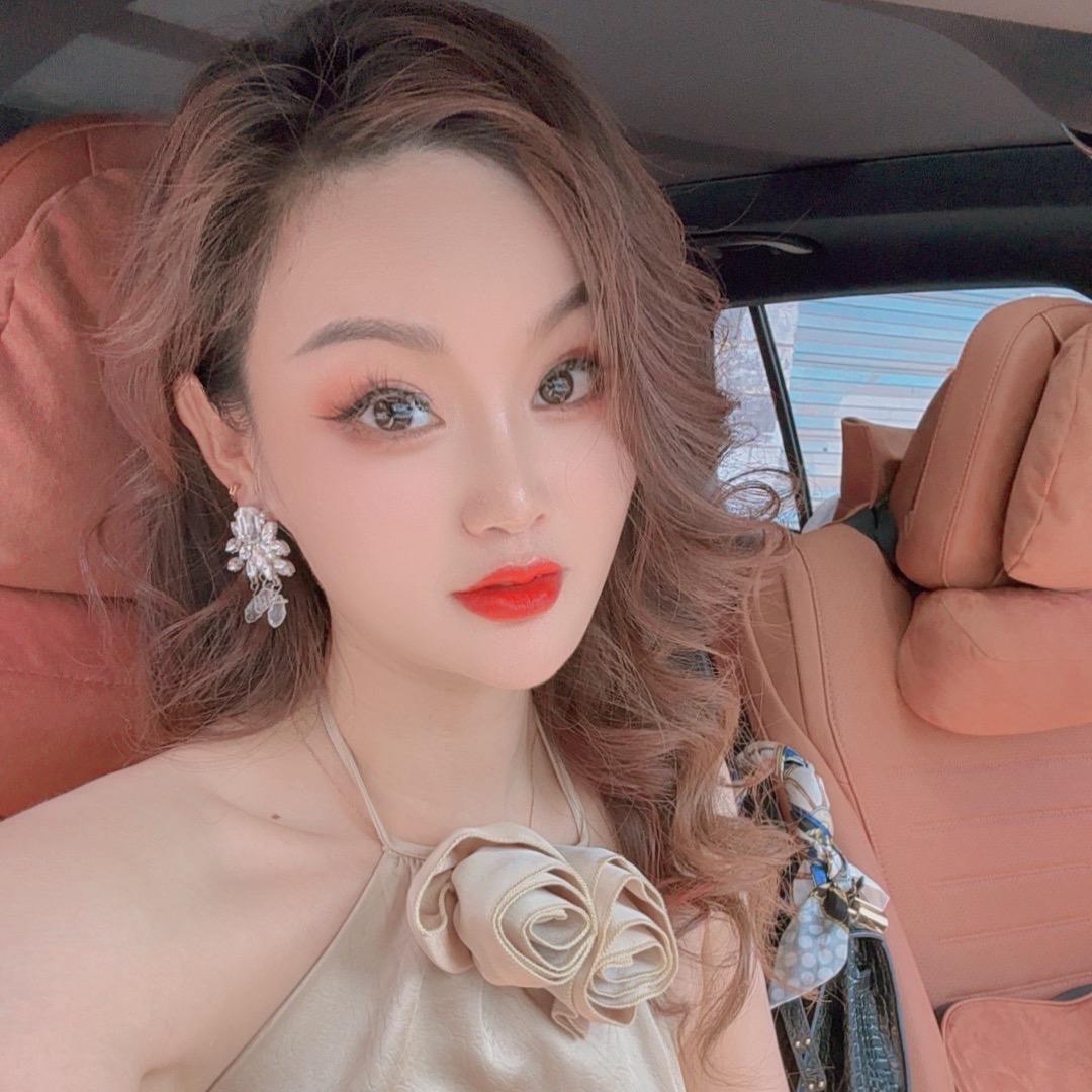 汉川铖铖～形象美学/身材管理设计