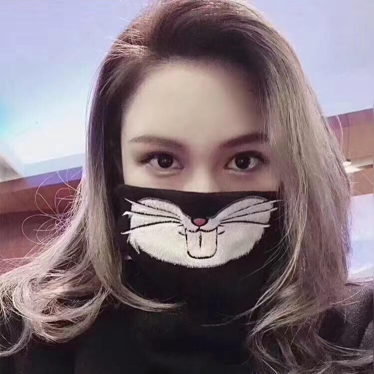 五爱市场铭铭美衣