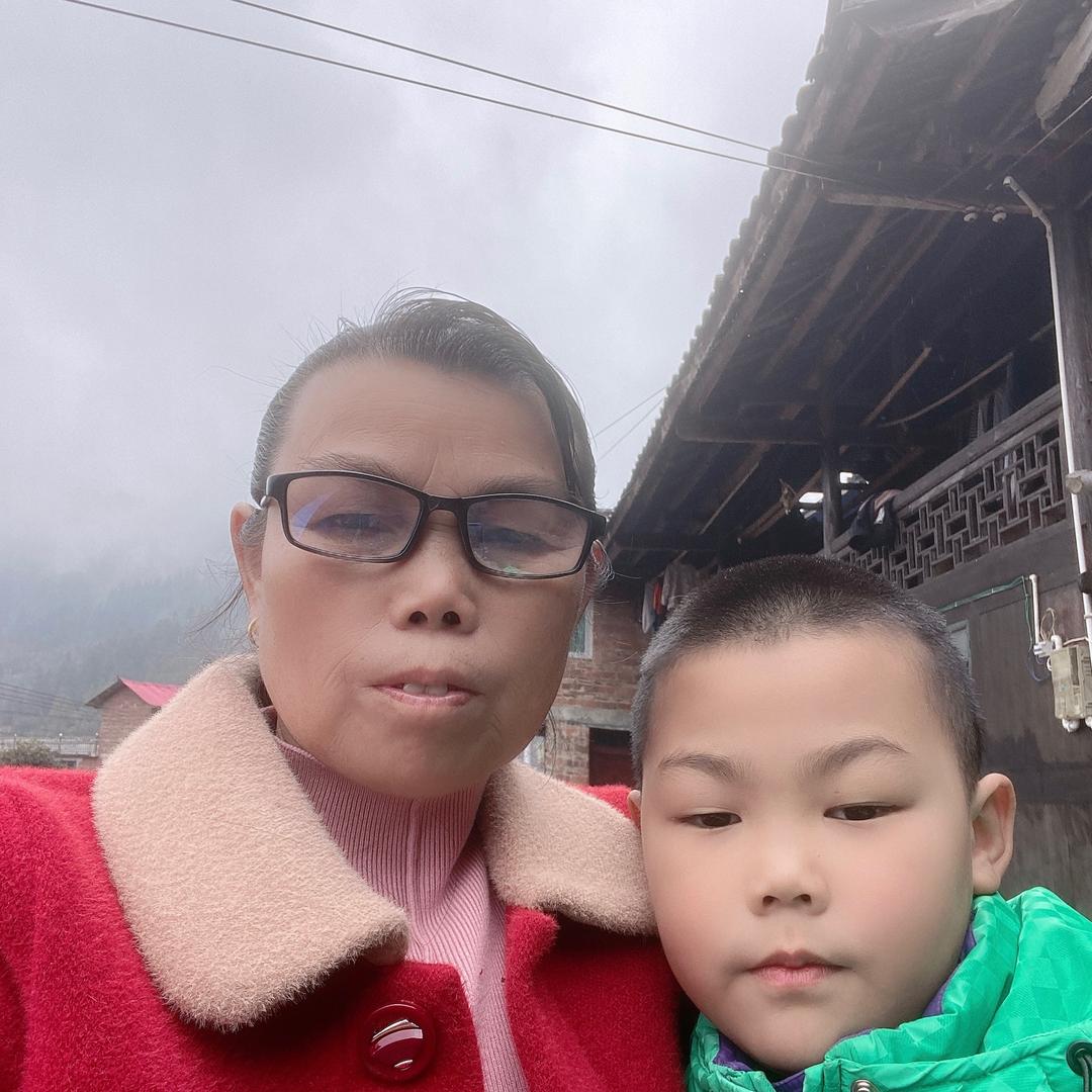 鞠大姐