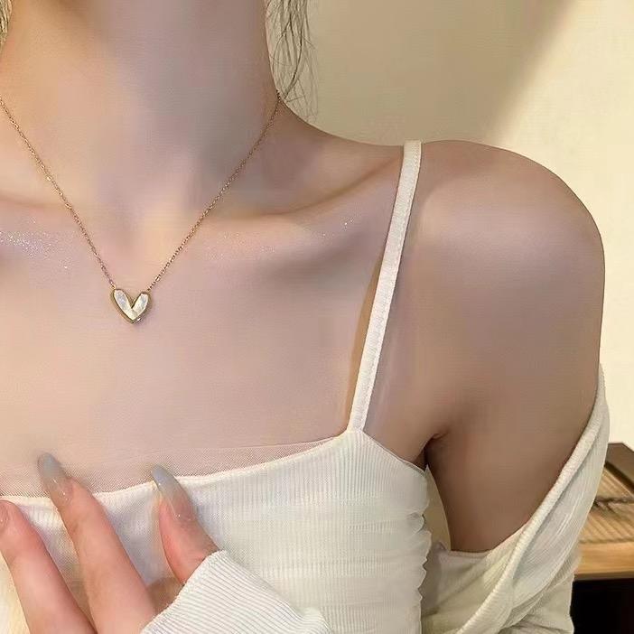 沫莉轻奢饰品