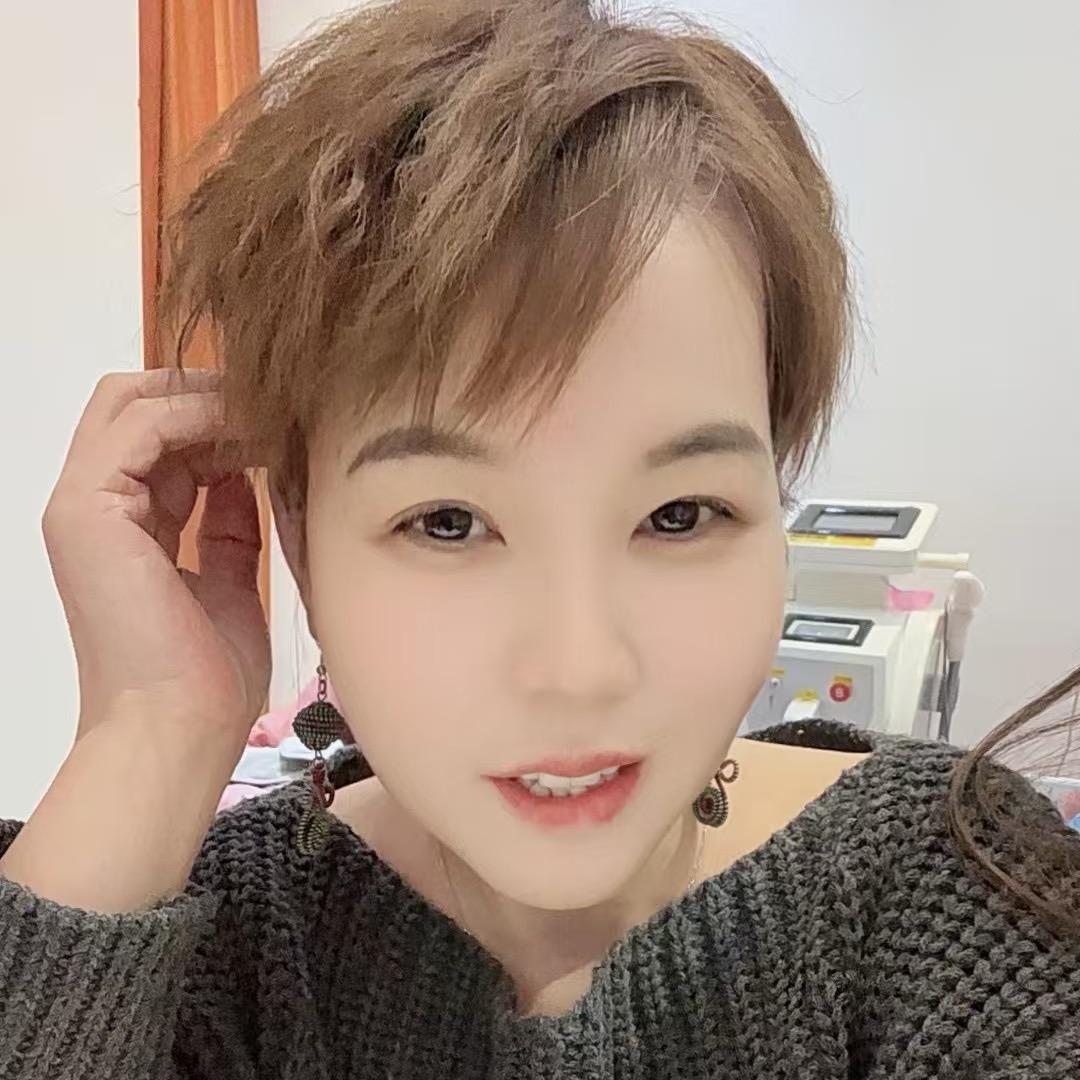 依依