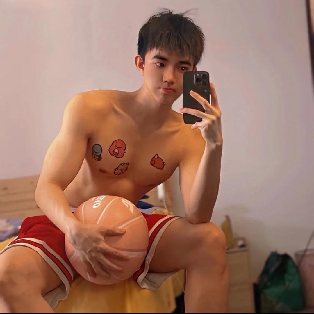 迪迪迪D（奶味腹肌版