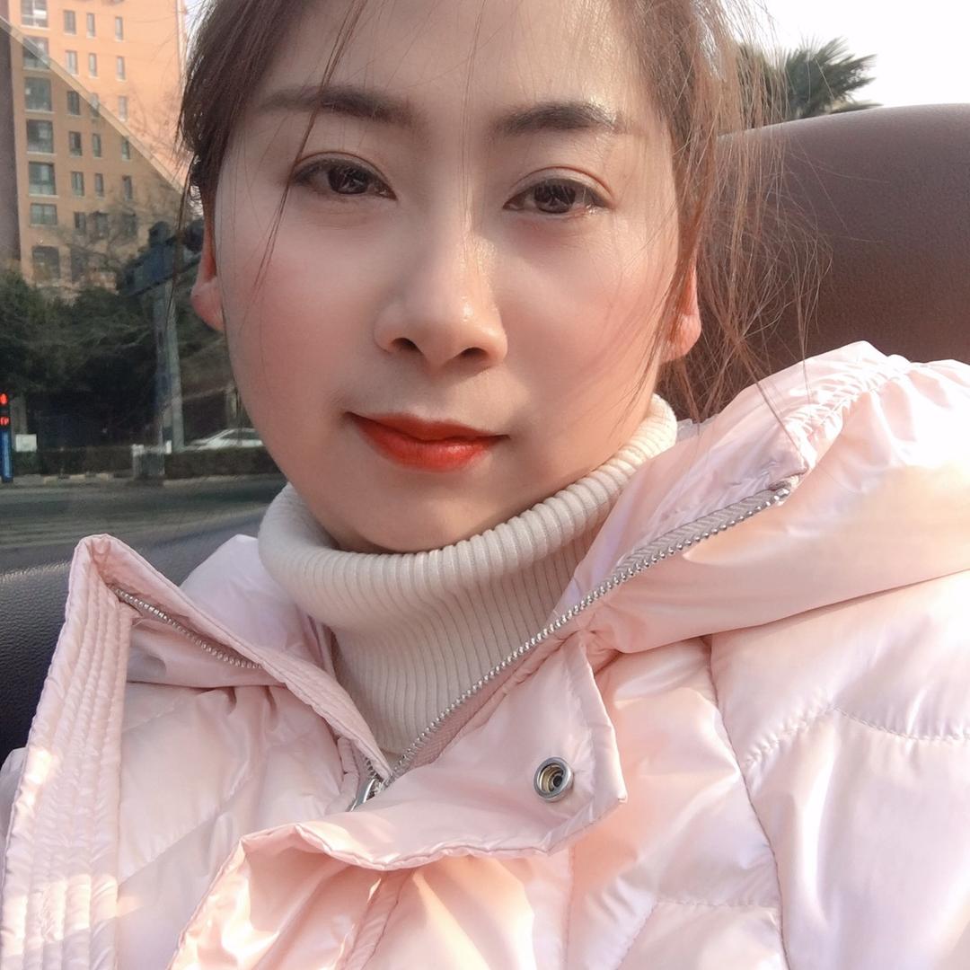 卖冰箱的小姐姐