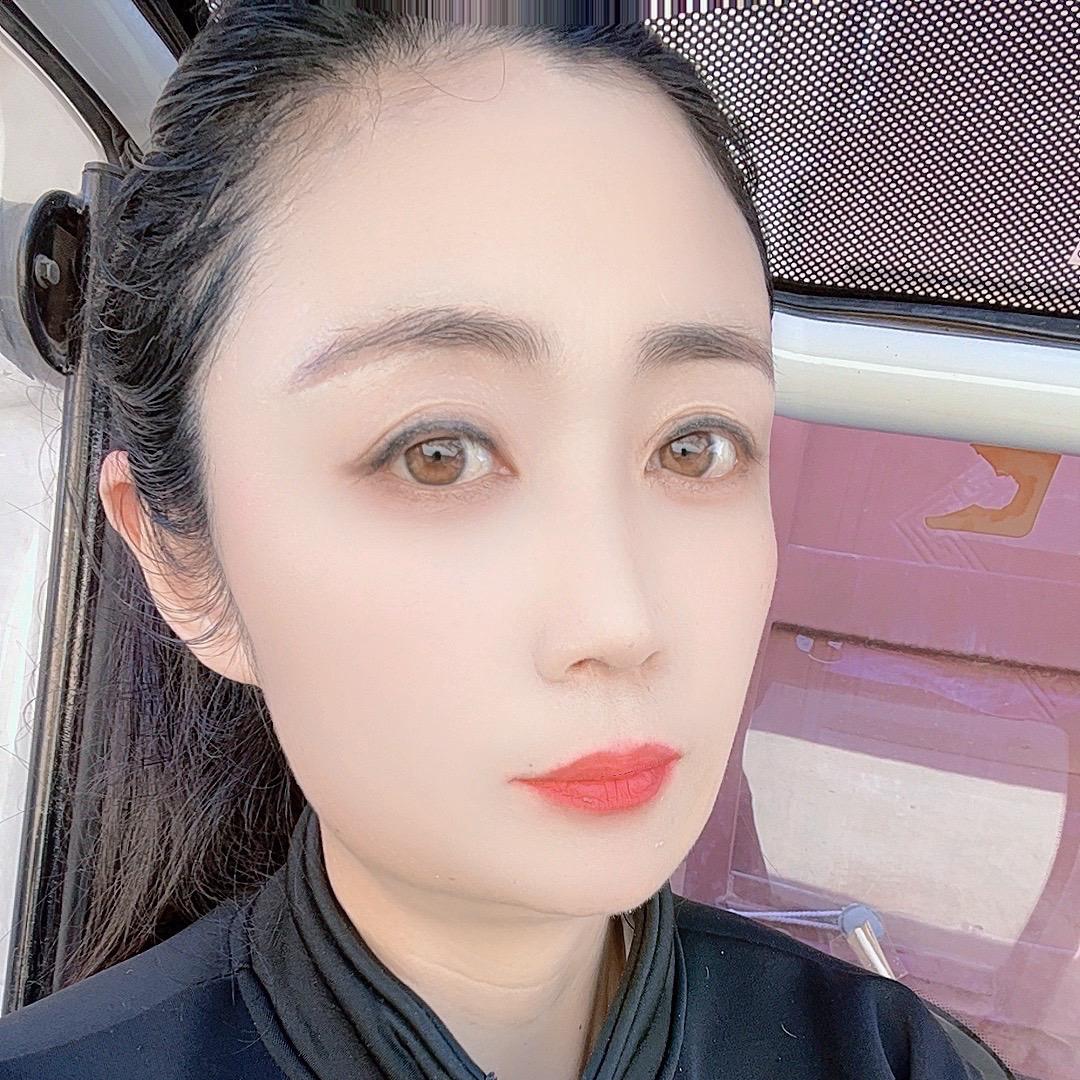 靓点名妆