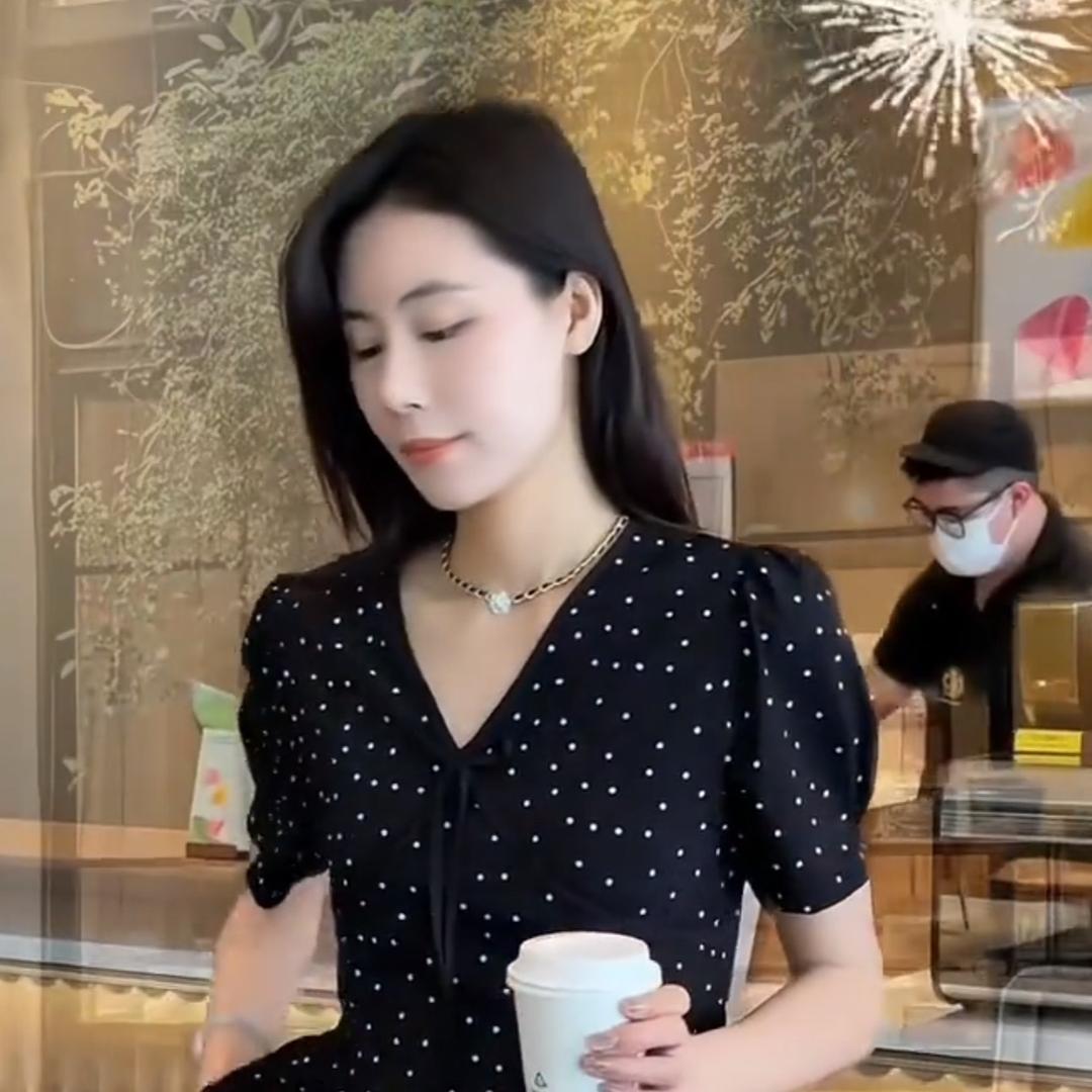 雅美橱窗