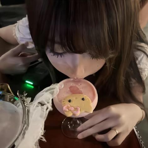 .品如.