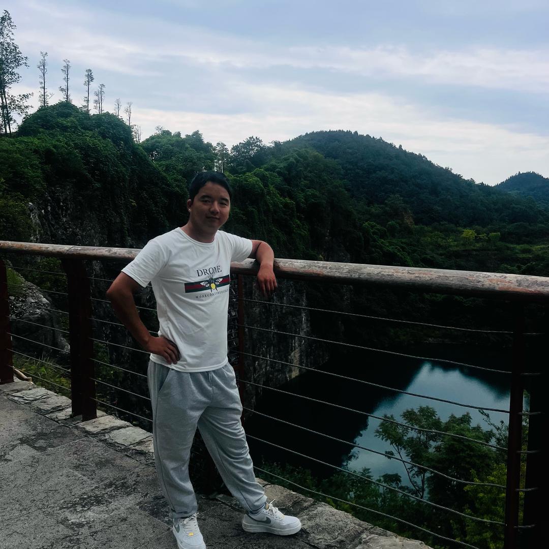 阳光小雷