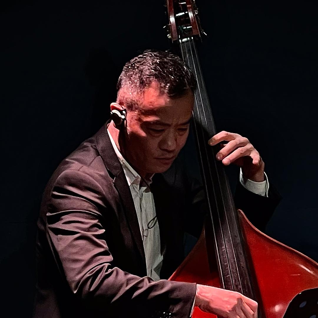 Bass 李敬