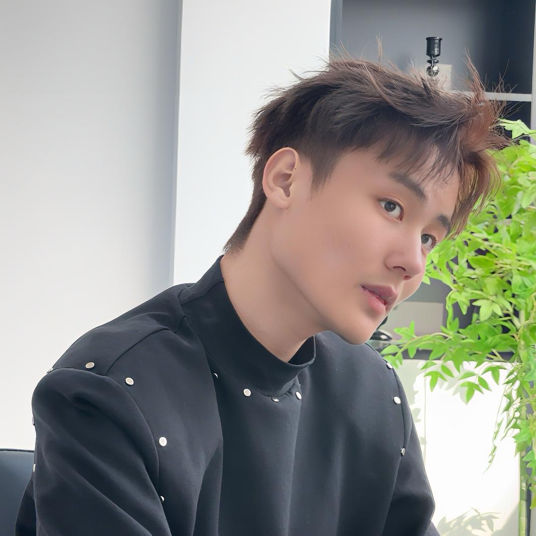 晨泽男士发型设计