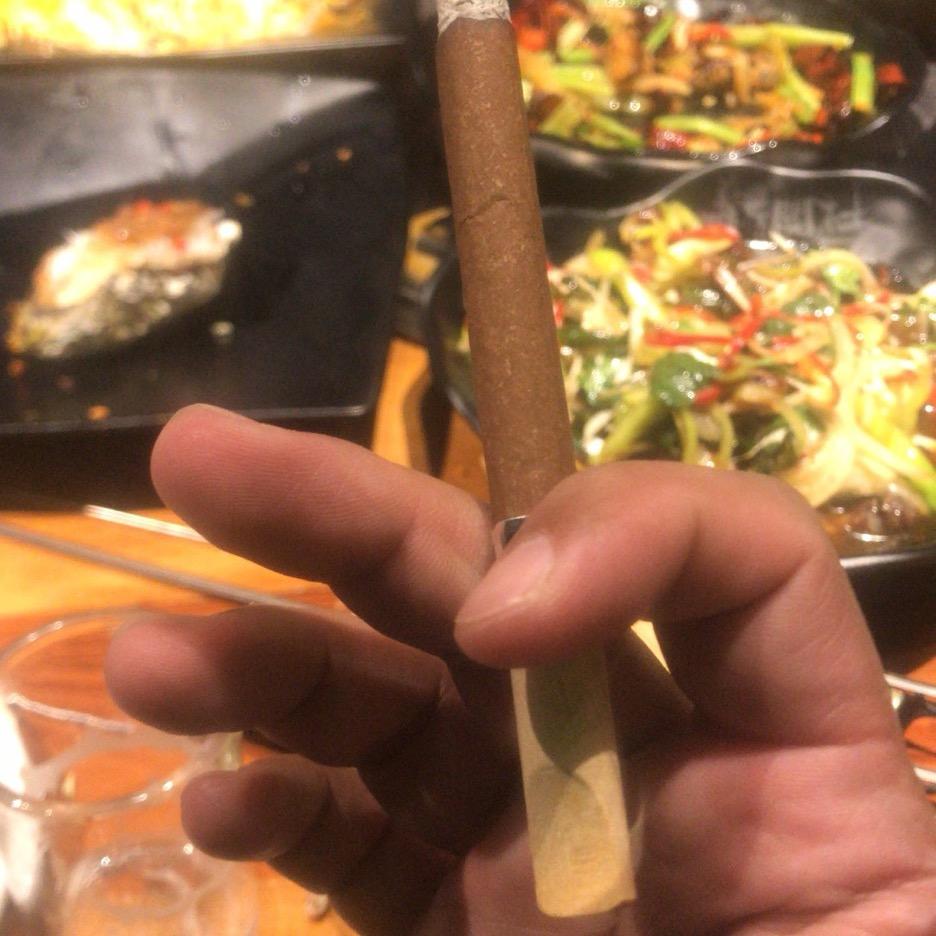 哇噻