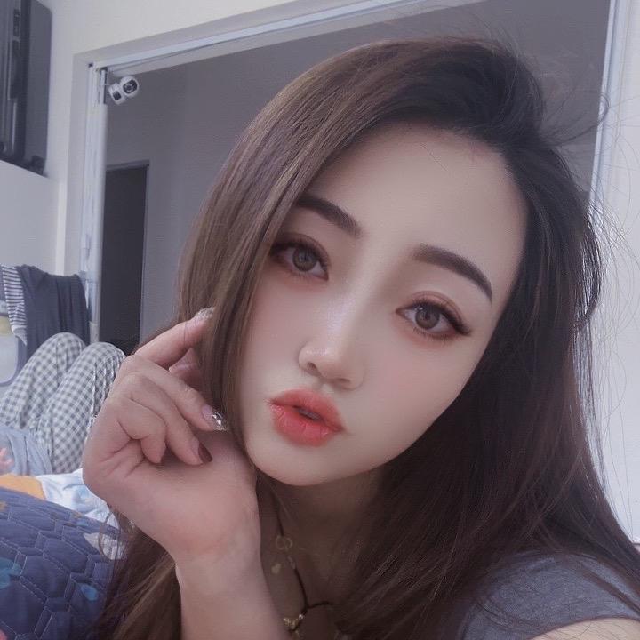 90后小莹妹儿