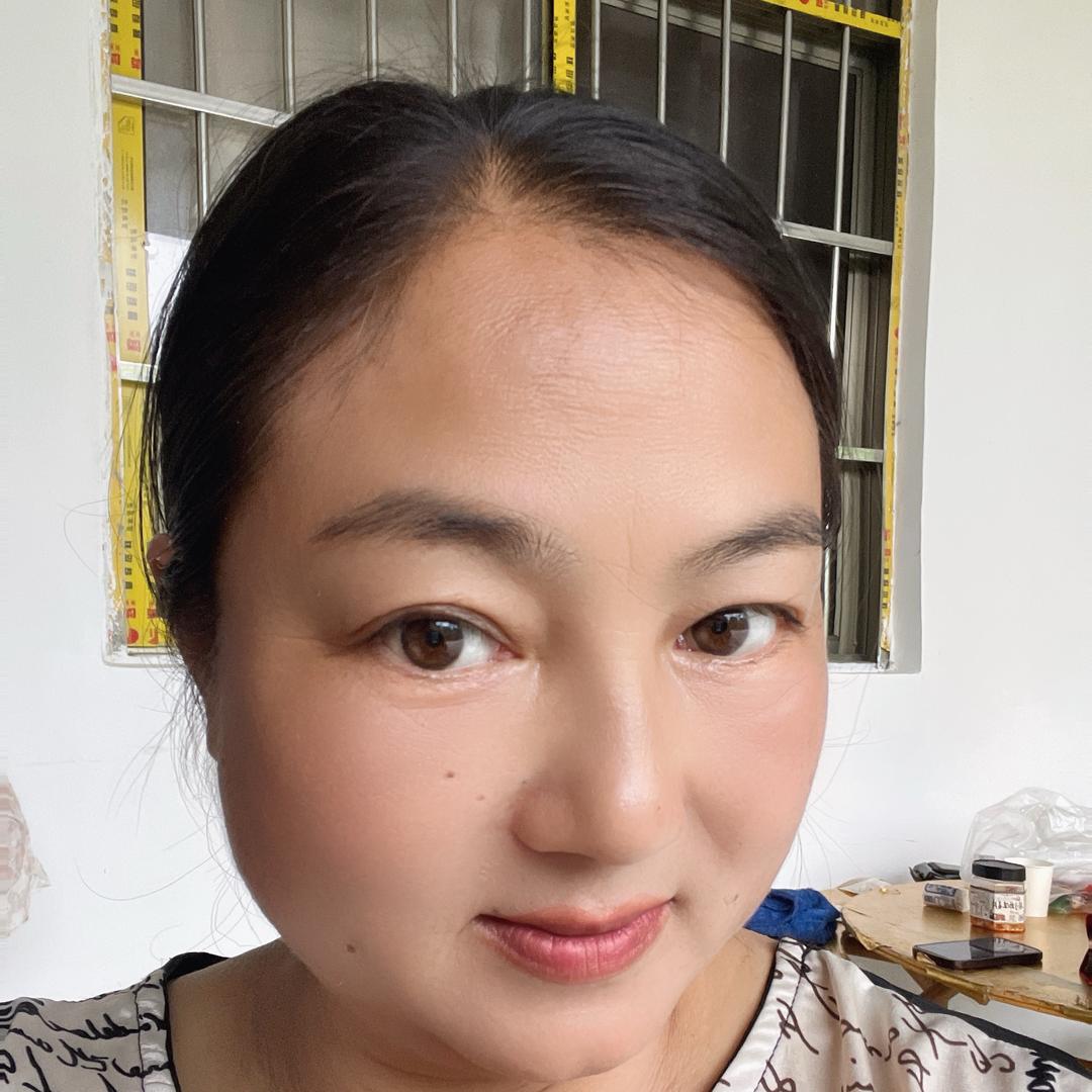 边境寨主三女儿