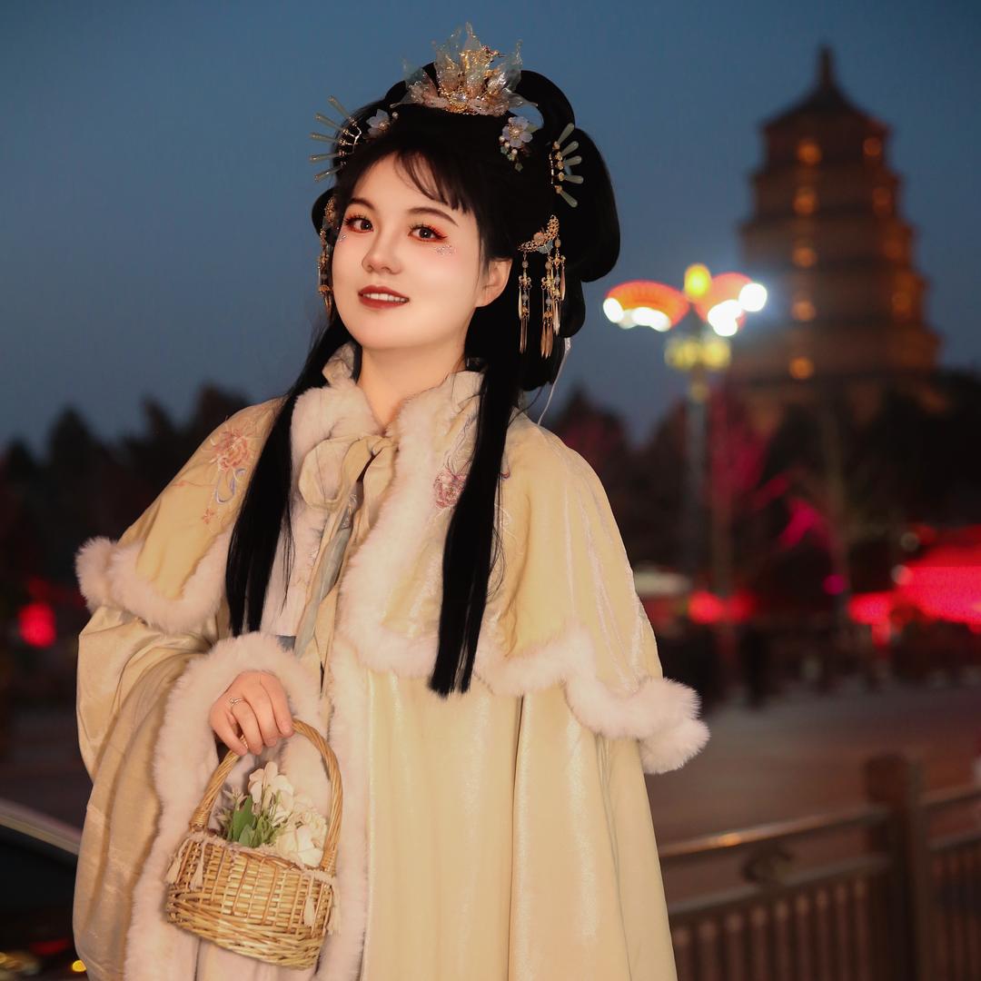 A.是奶盖呀🍼