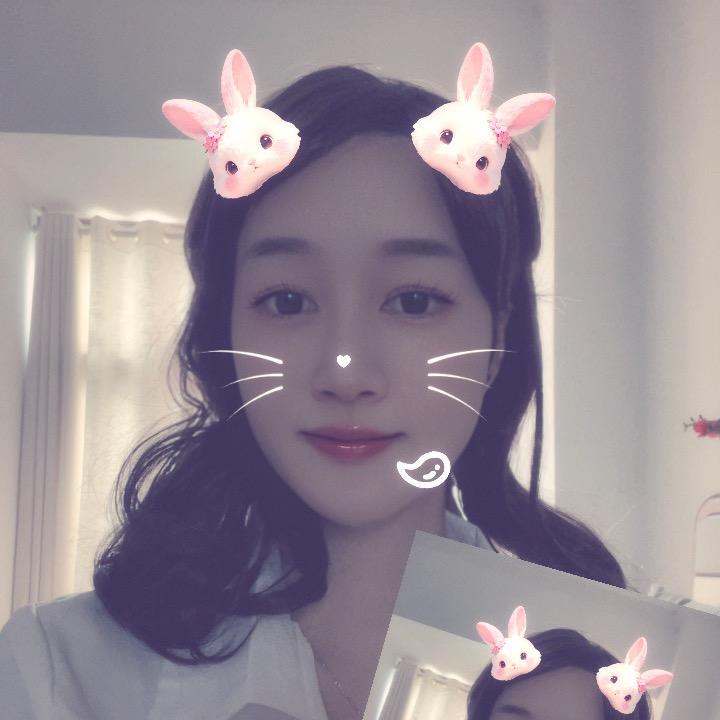 刚起床的小蚂蚁