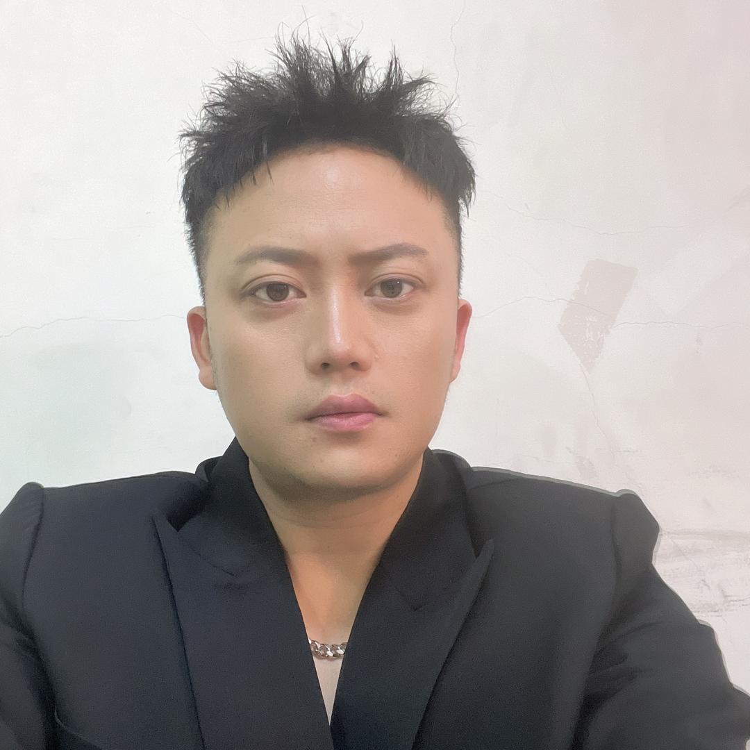 小鲤信息咨询工作室