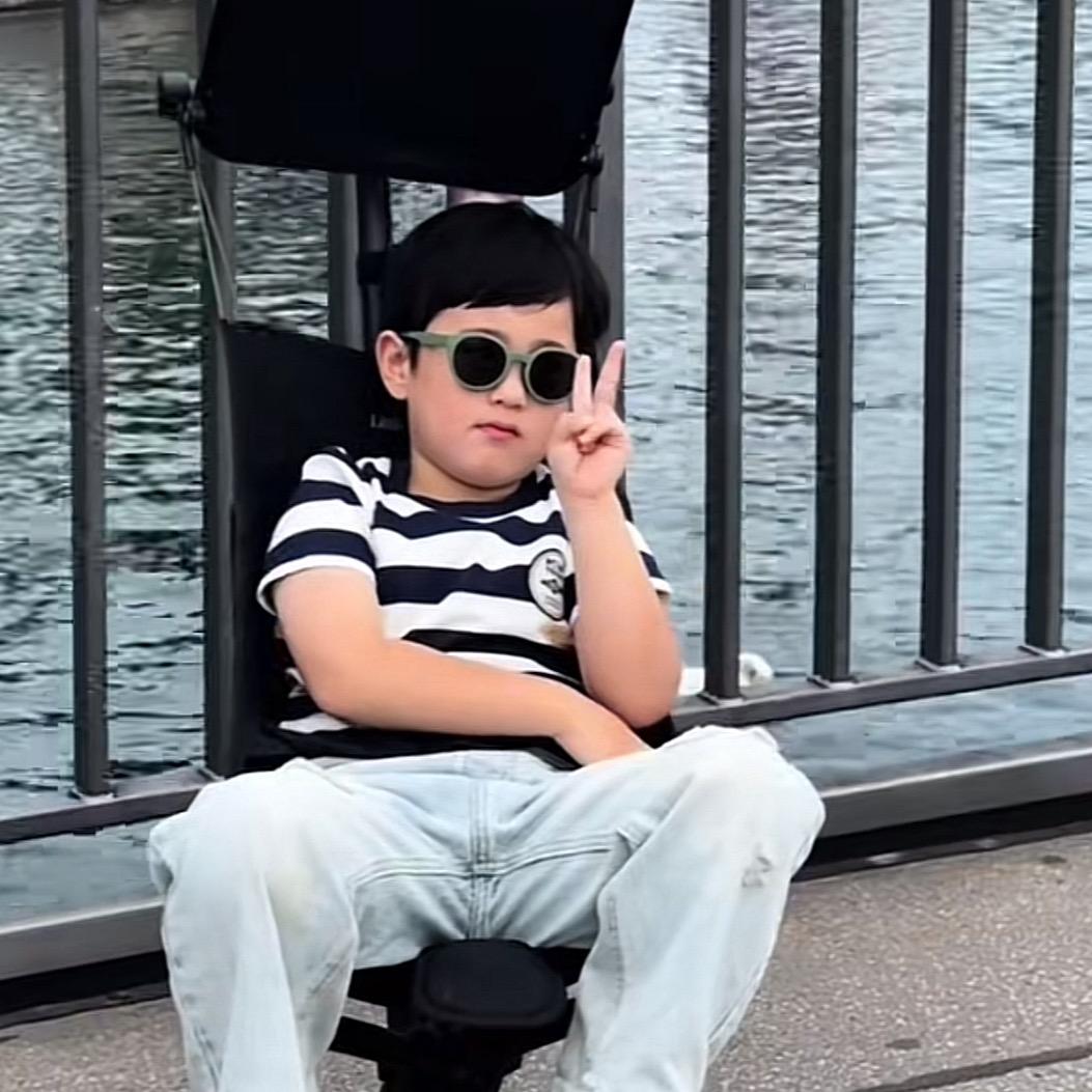 明白今天瘦了没