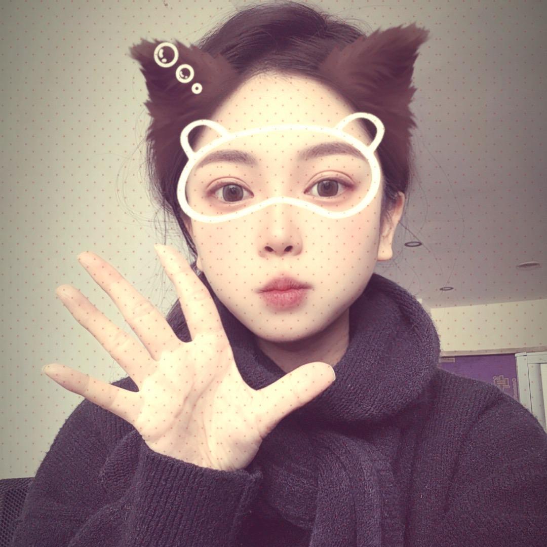 @奶思是个小仙女.