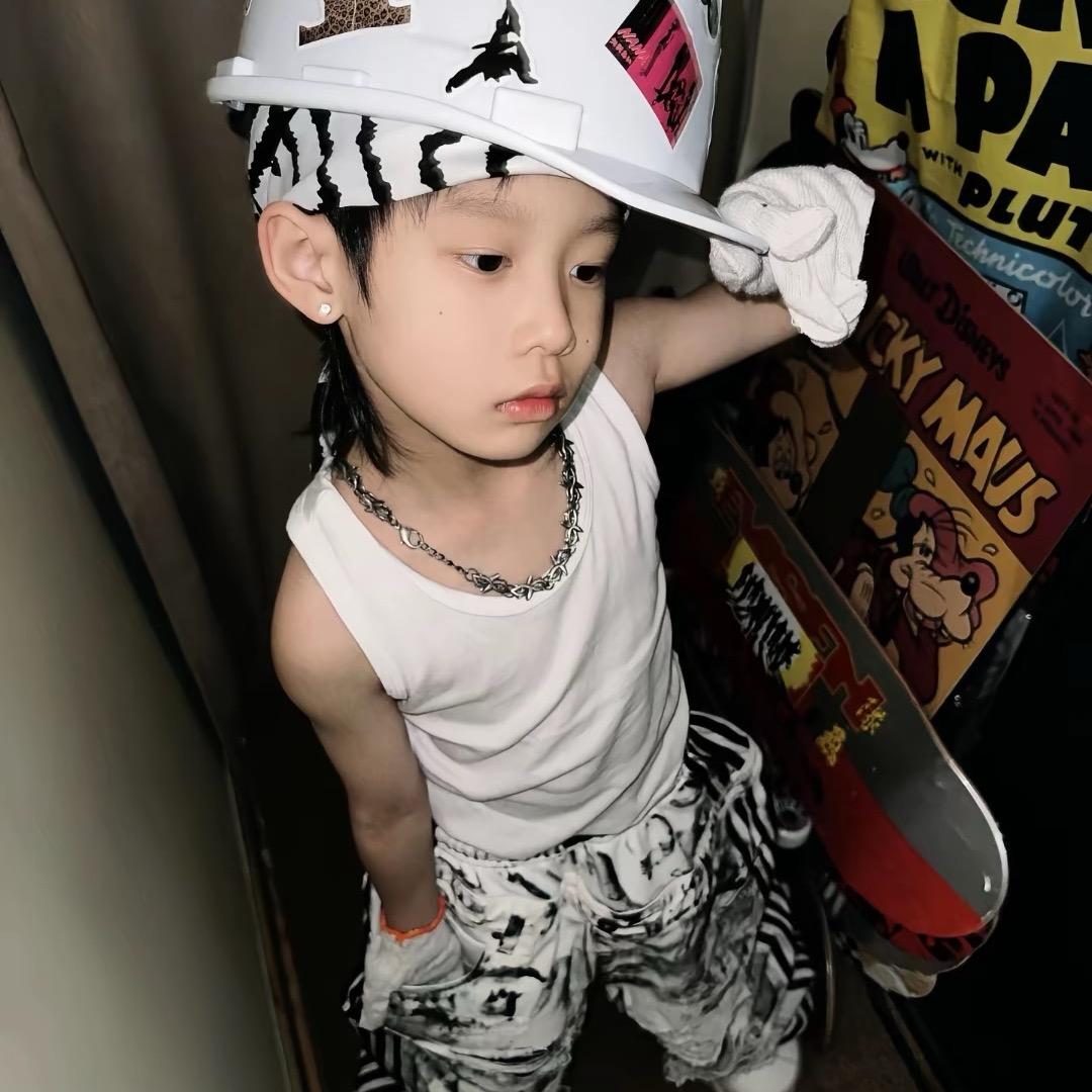 忧郁的棒棒糖.