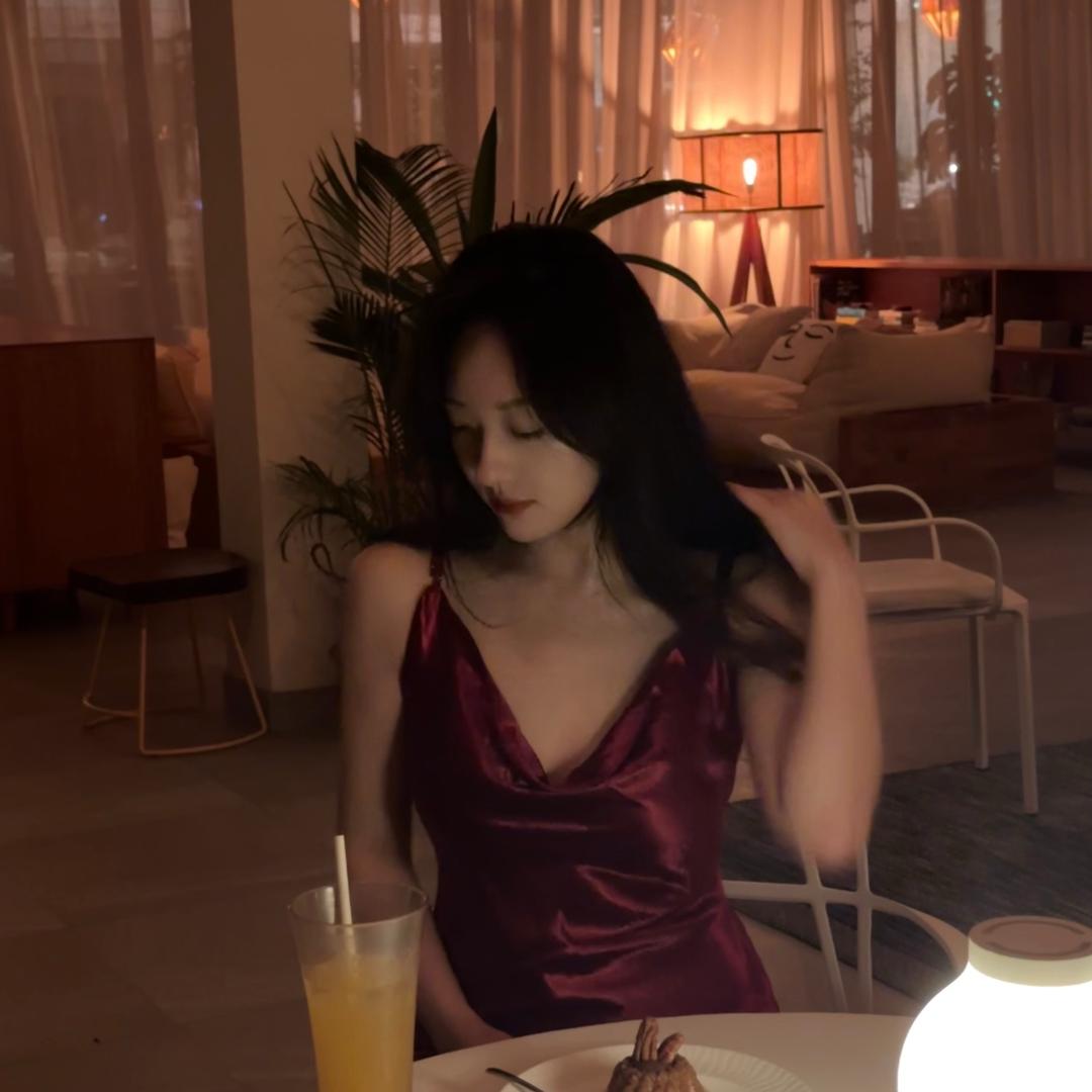 爱花钱的露小姨