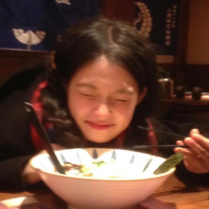 脸又圆了O