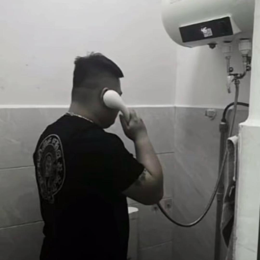 不是忻忻