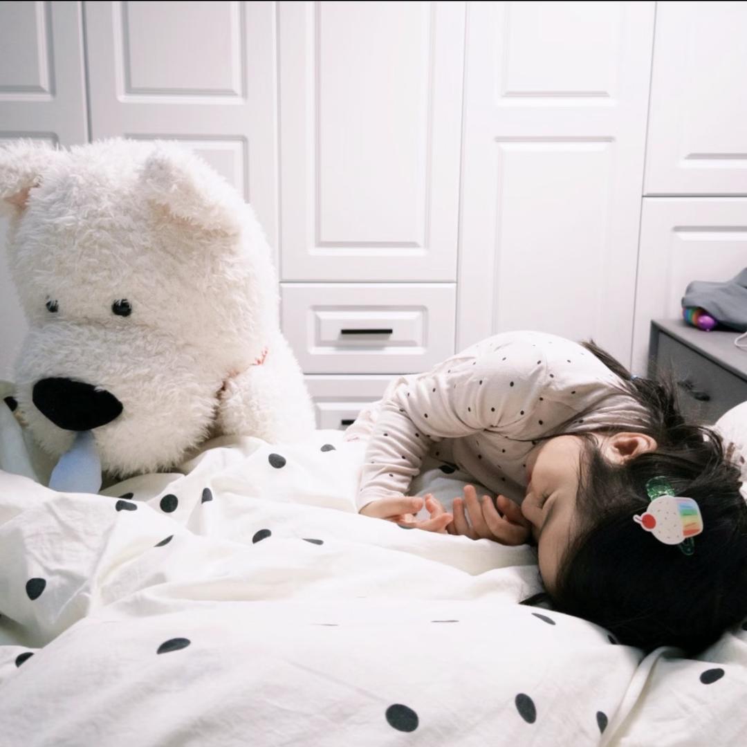 卖牛羊肉的小妮