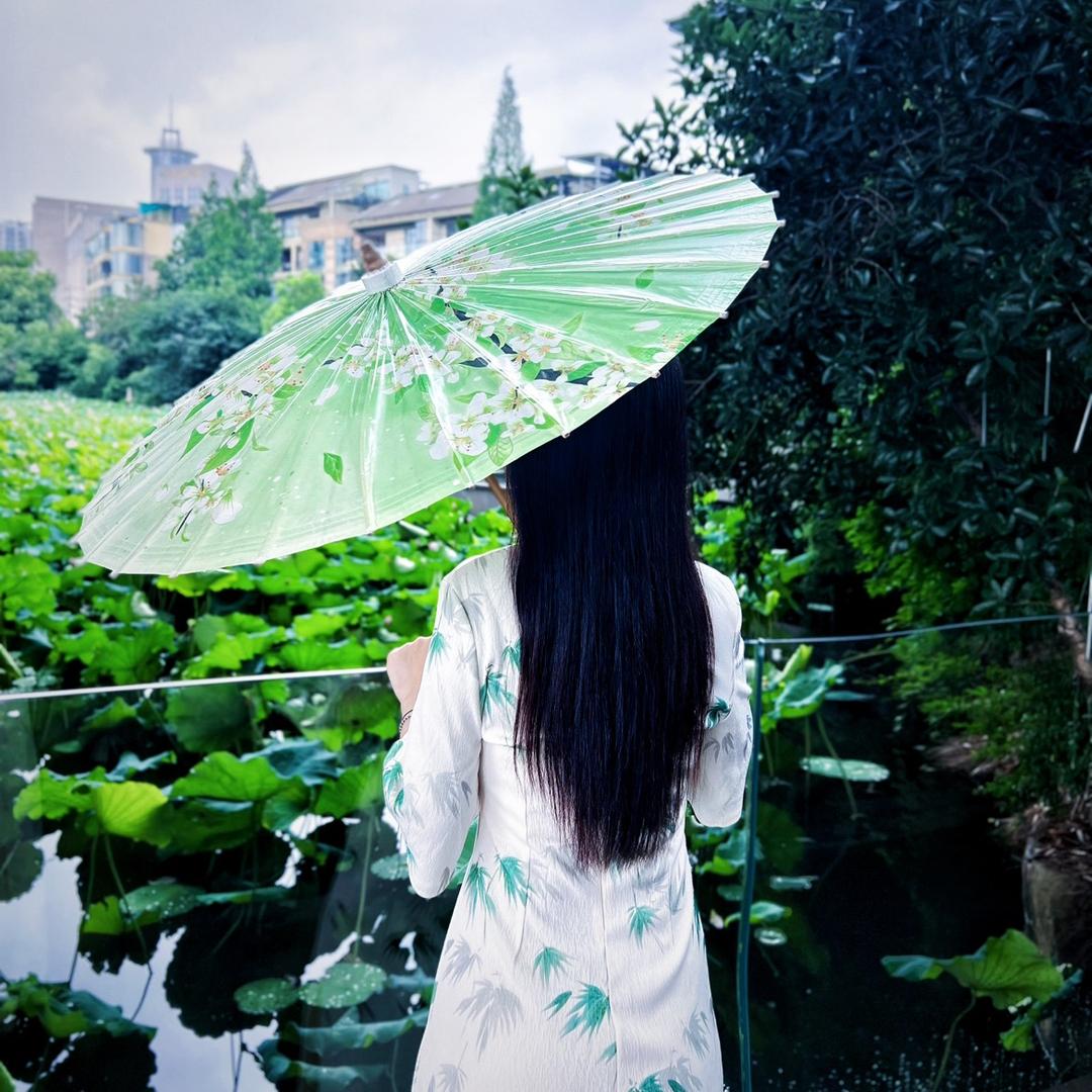 爱追剧的猪宝宝