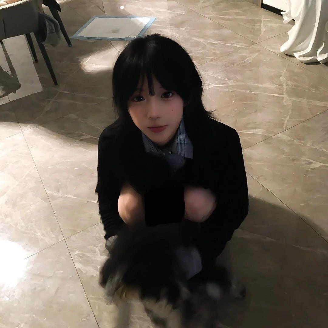 大巴掌一个