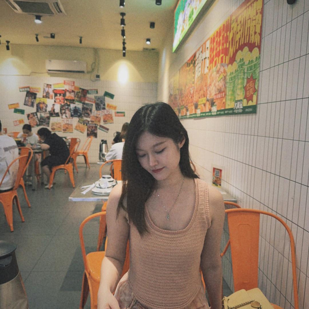 潮品衣橱小店
