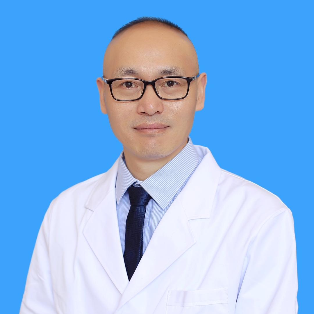 眼科医生胡敏