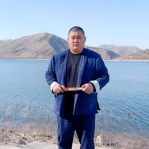 泓宸 日行一善