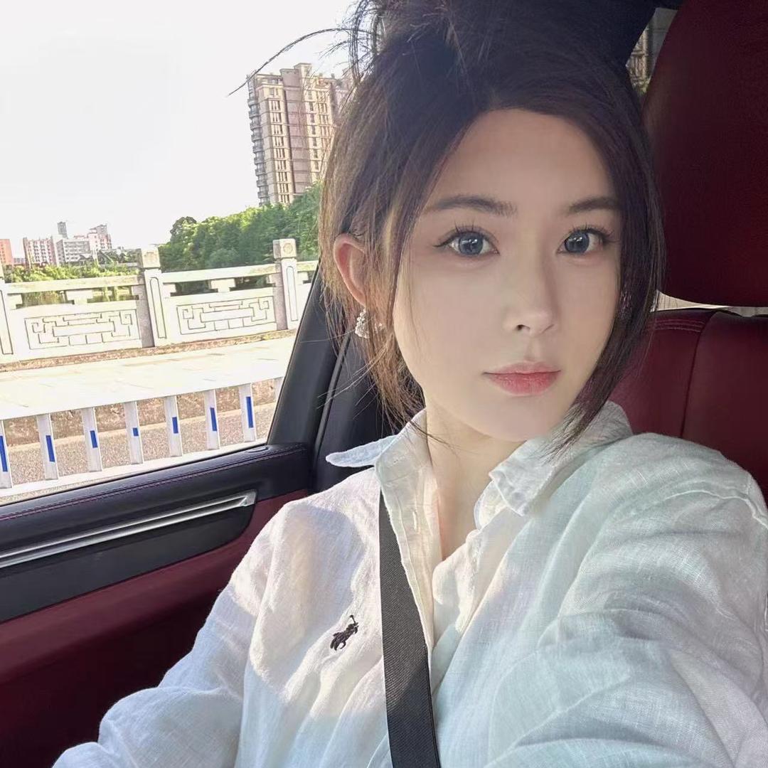 啊双ASfo高级感穿搭