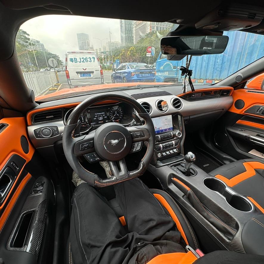 深圳百车汇汽车真皮内饰改装实体店