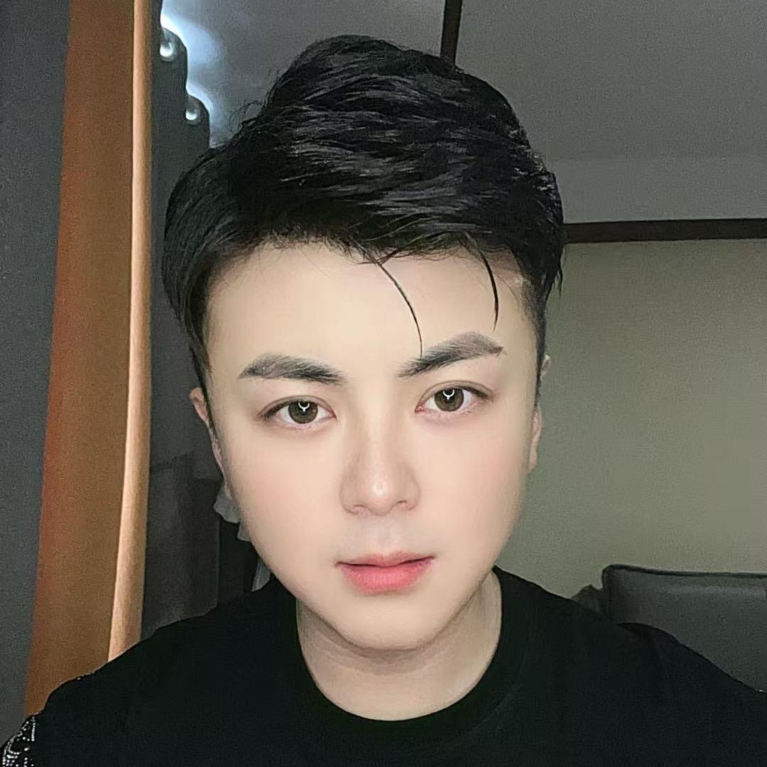 吉吉国王👑（父女组合）