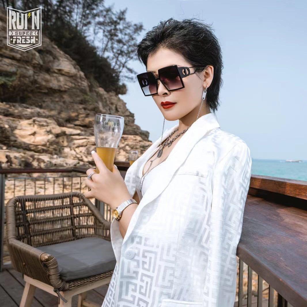 远红服装