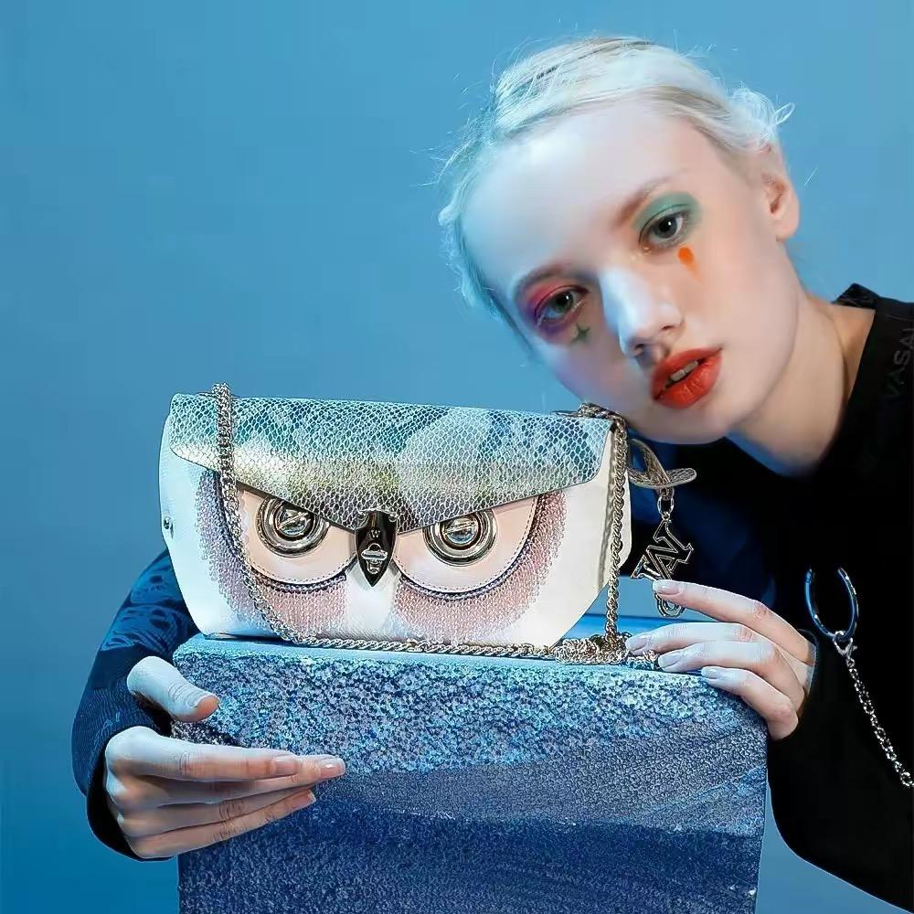 万蔻猫头鹰包包成都店