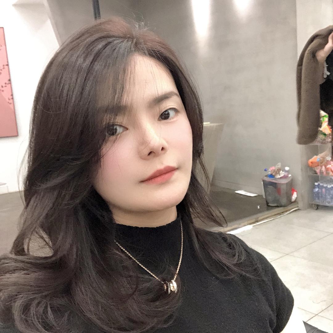 淇