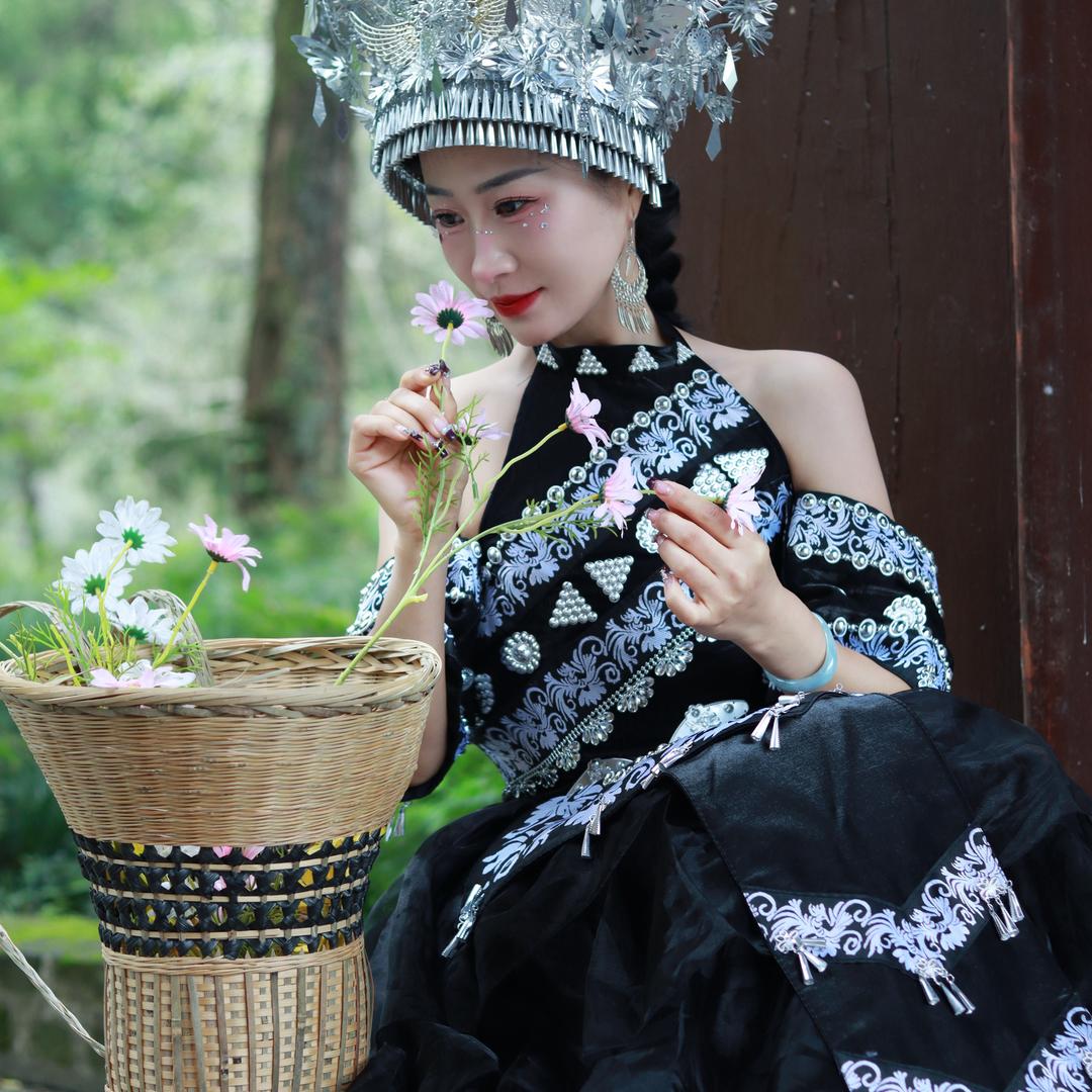 双面主妇！有虎牙……