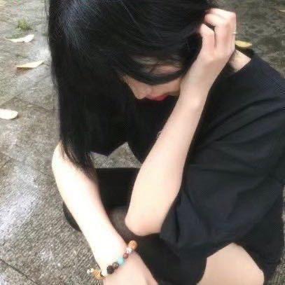 被瓦打死的人类