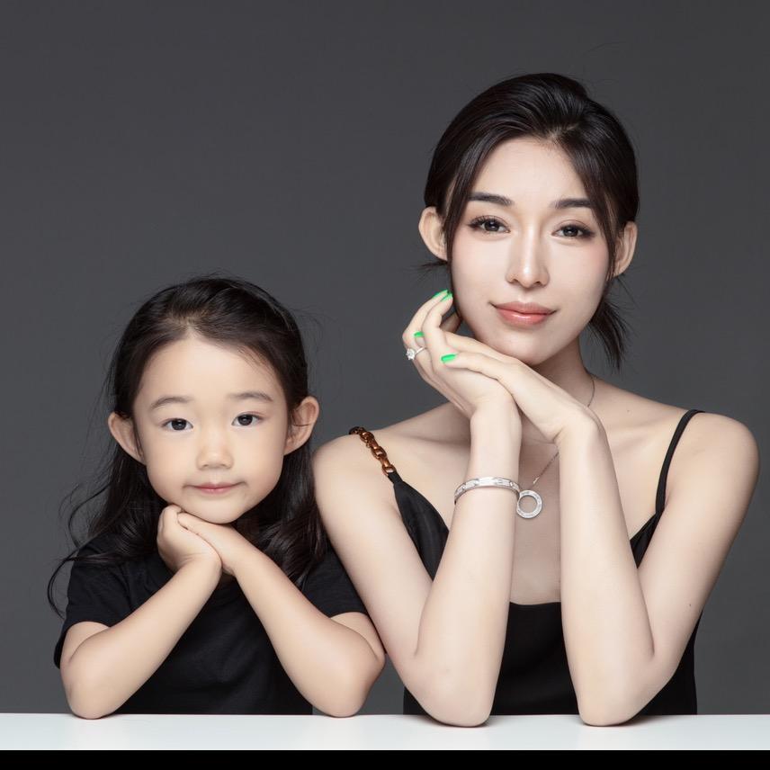 艾米妈妈朋友圈（无剪辑）