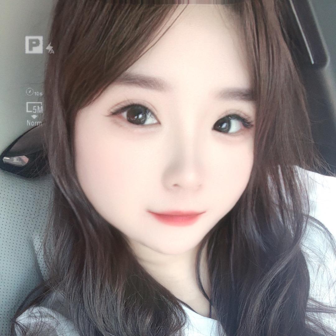 亚👄楠
